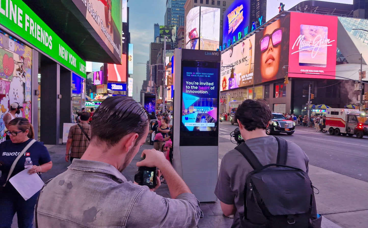 Advertise on Times Square Info Monitor (3 Monitors)