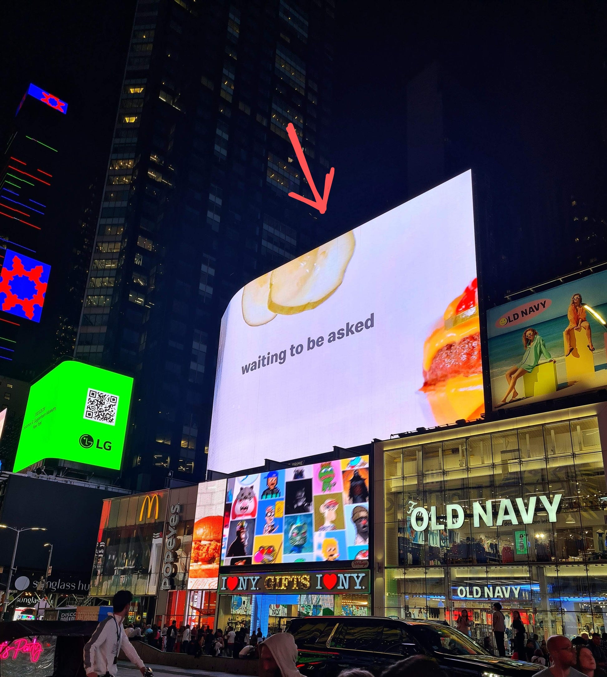 Times Square McDonalds Monitor - PR to SKY